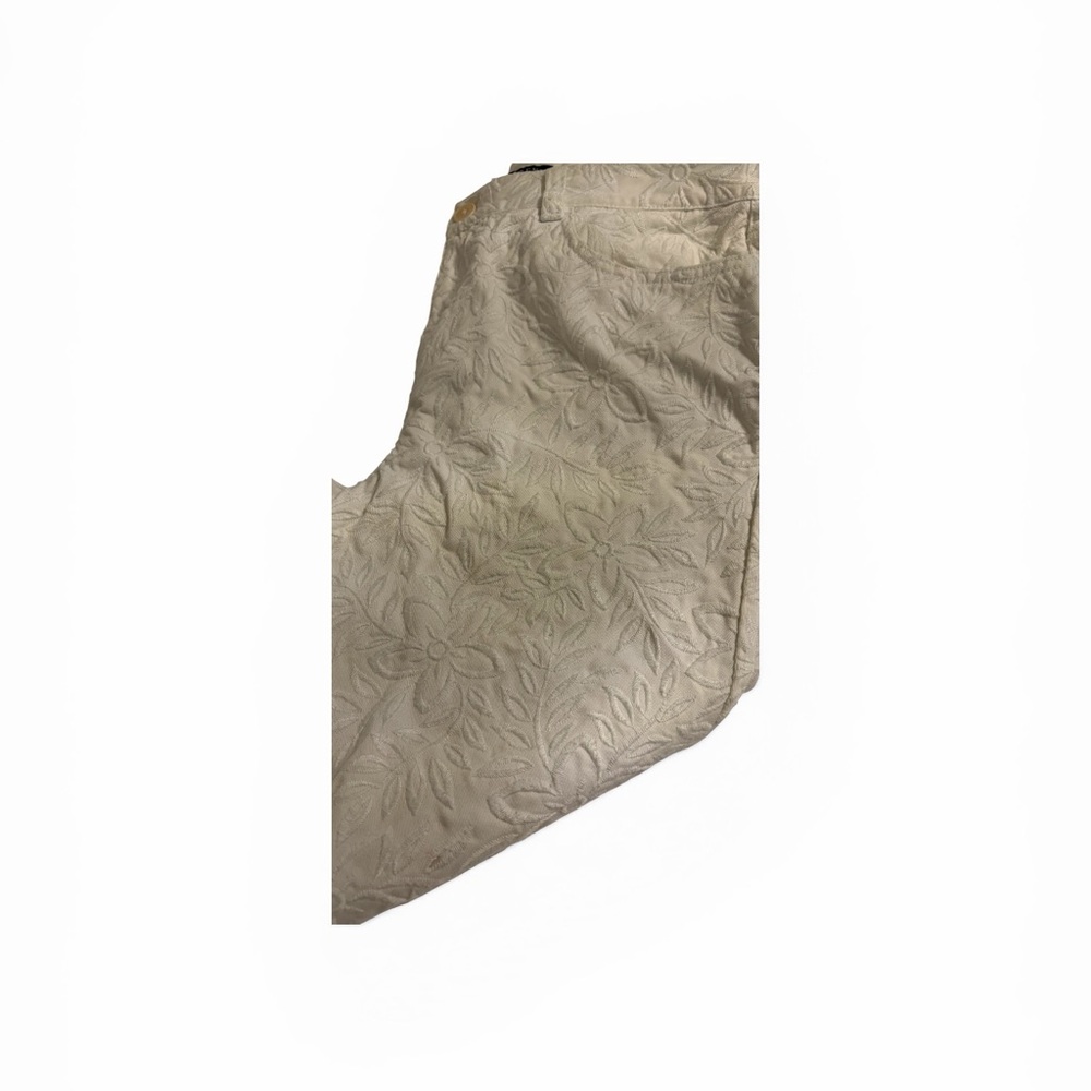 Ralph Lauren Embossed Floral Capris in Light Beige - Picture 2 of 9